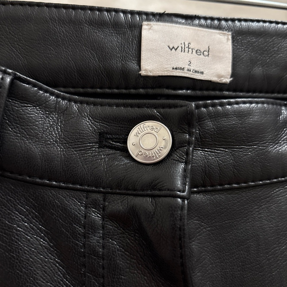 Aritzia Wilfred The Melina Pant Black Vegan Leather Straight High Rise Size 2 - Picture 4 of 5